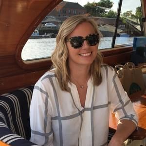 Meet your Posher, Holly